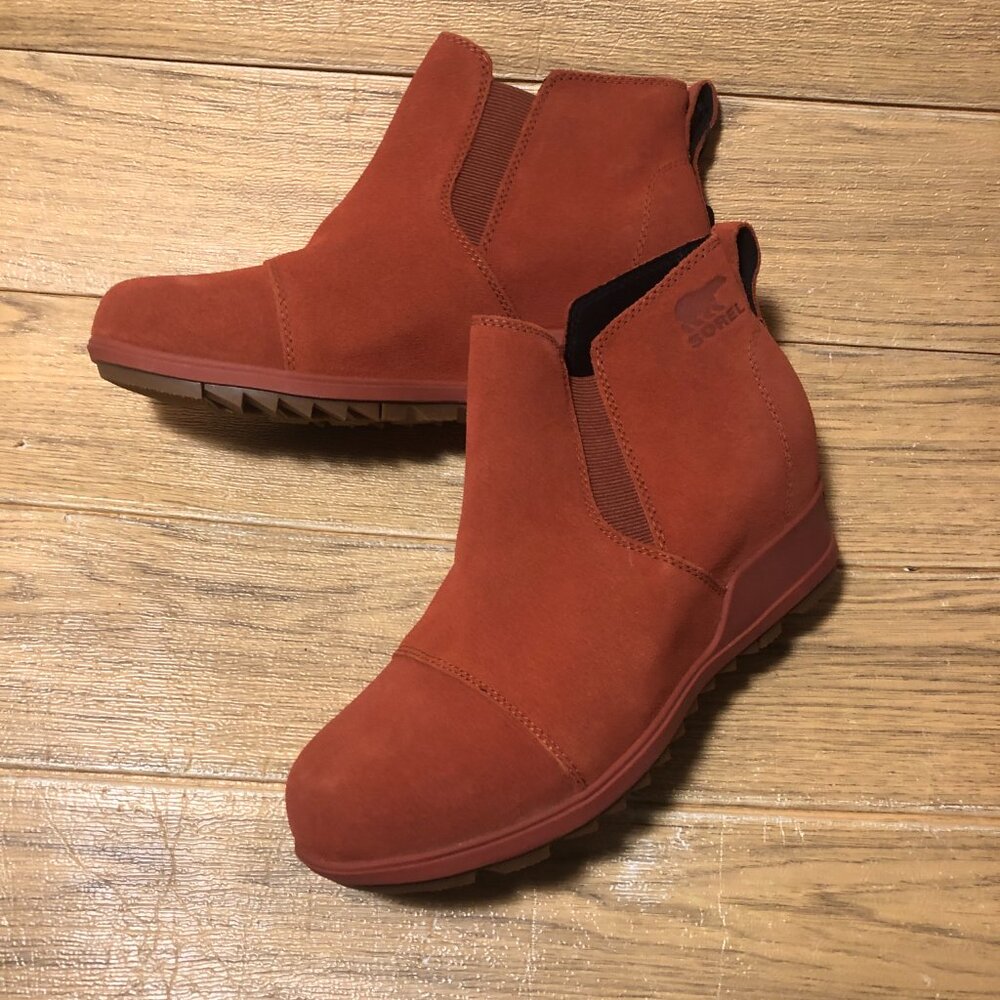 Sorel women red booties, style Evie slip on, size 11, new in box